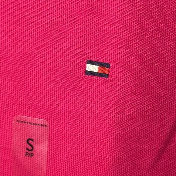 NWT Men’s Tommy Hilfiger Pink With Tommy Hilfiger Logo Polo Shirt Size Small - Picture 3 of 5
